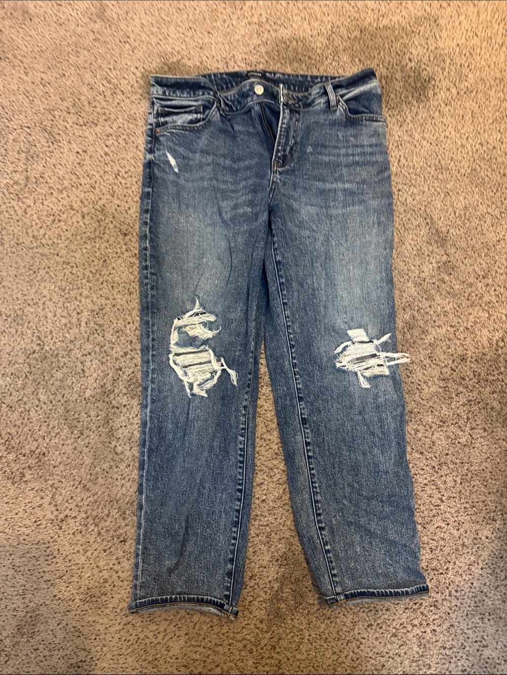 Classic Distressed Women's Blue Jeans Express boyfriend midrise
